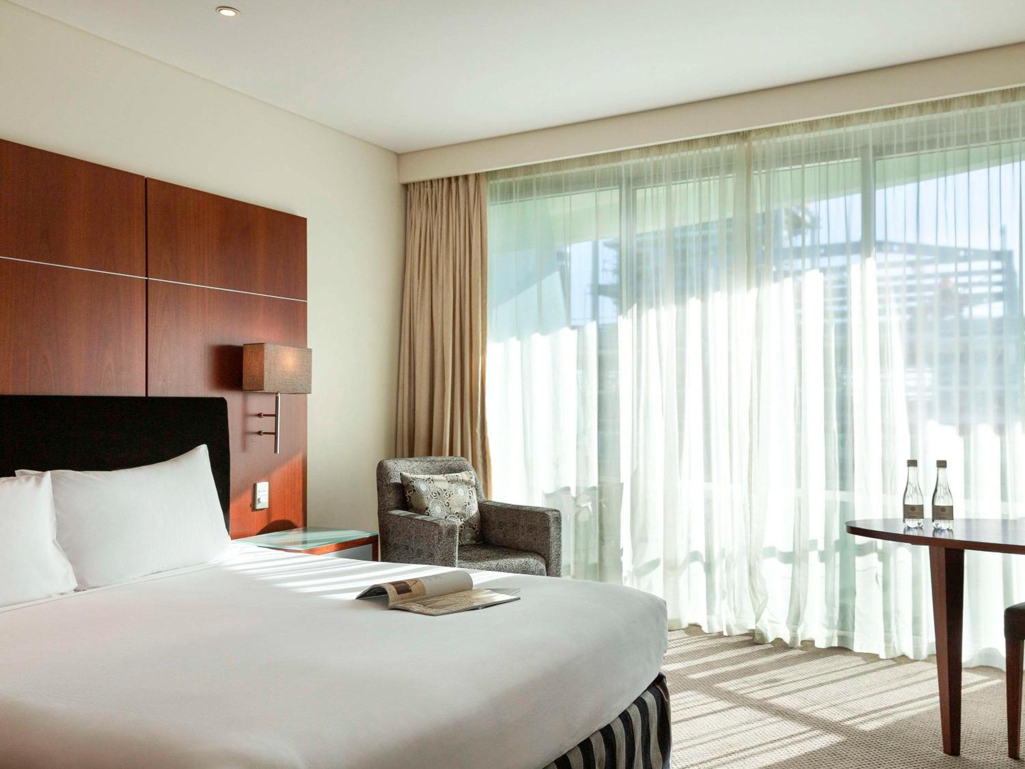 Pullman Auckland Hotel & Apartments ภายนอก รูปภาพ